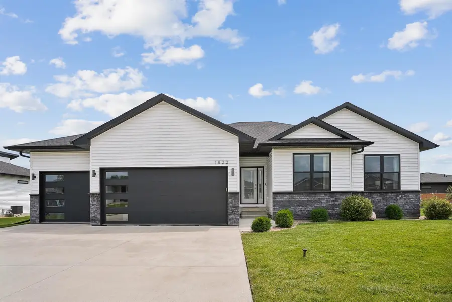 1822 Reese Road, Cedar Falls, IA 50613 - #2