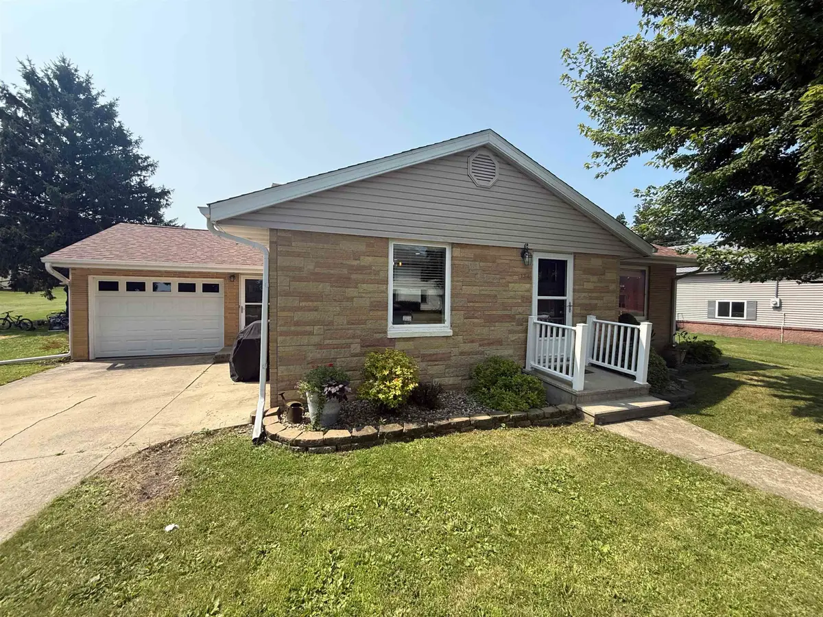 134 W South Avenue, Calmar, IA 52132 - #1