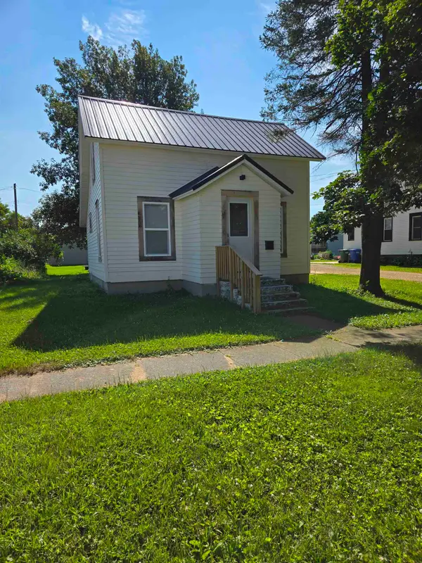 309 S. Elm, Cresco, IA 52136
