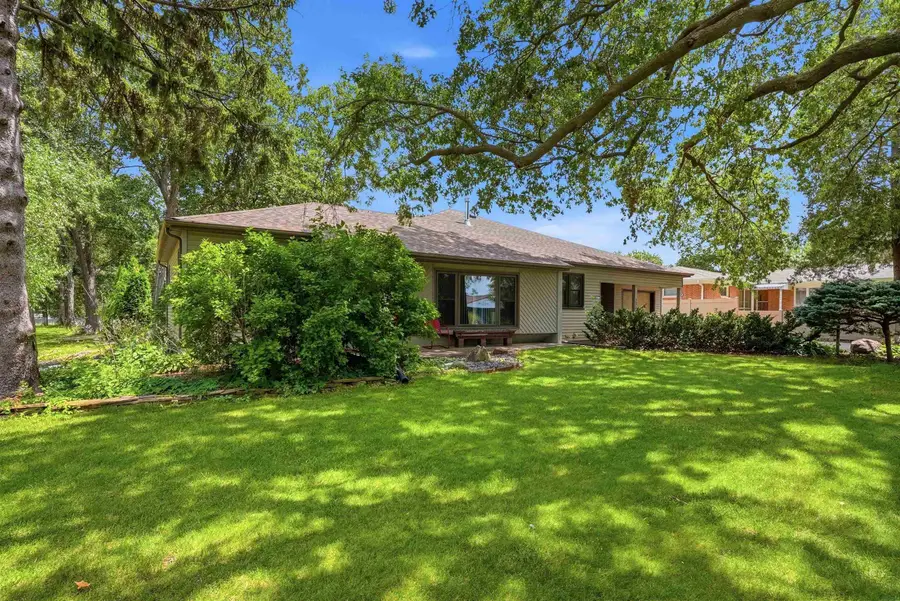 3306 Midway Drive, Waterloo, IA 50701 - #2