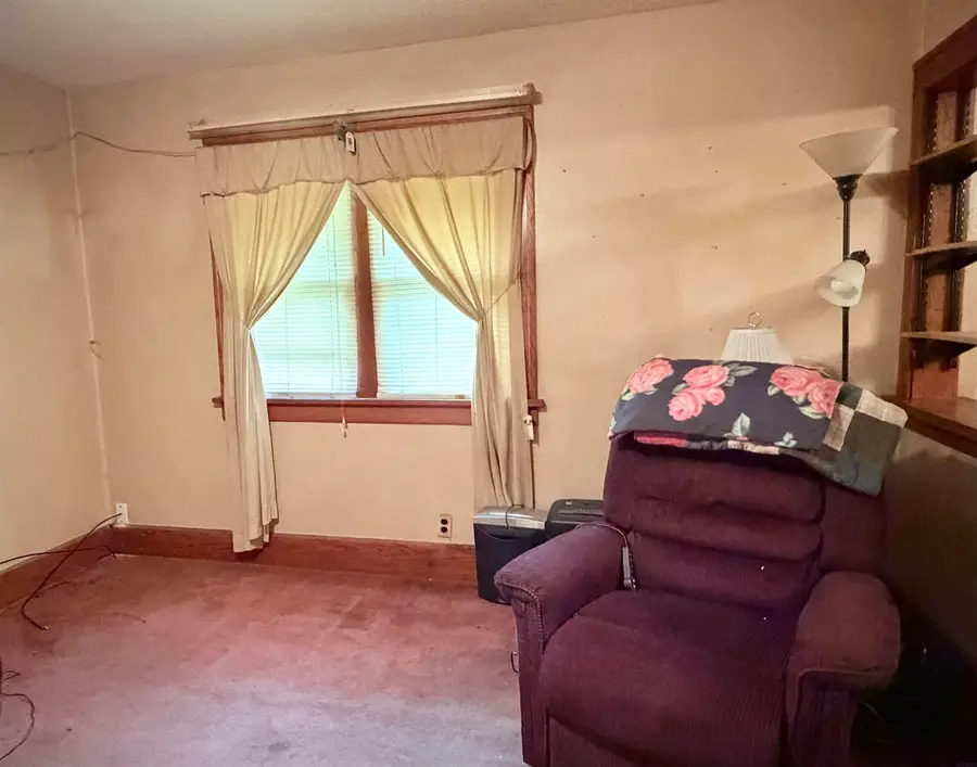 79 E Parker Street, Waterloo, IA 50703 - #3