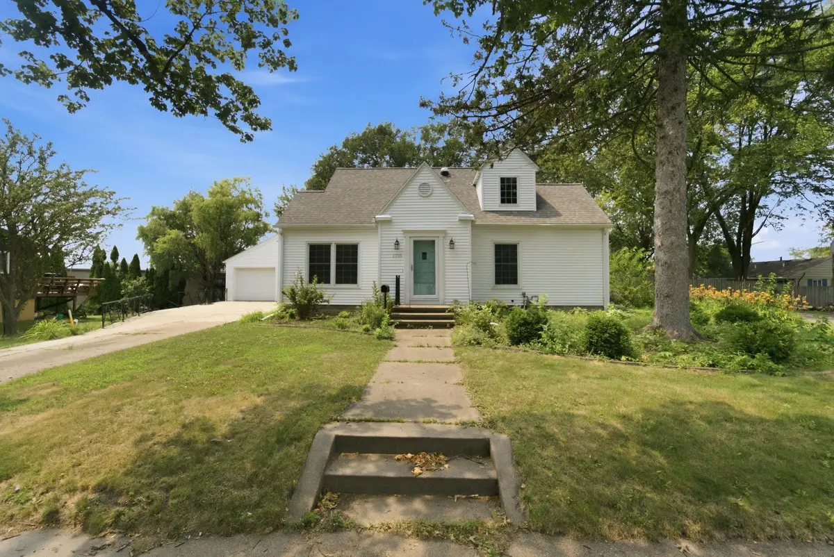 1715 Schreiber Street, Cedar Falls, IA 50613 - #1