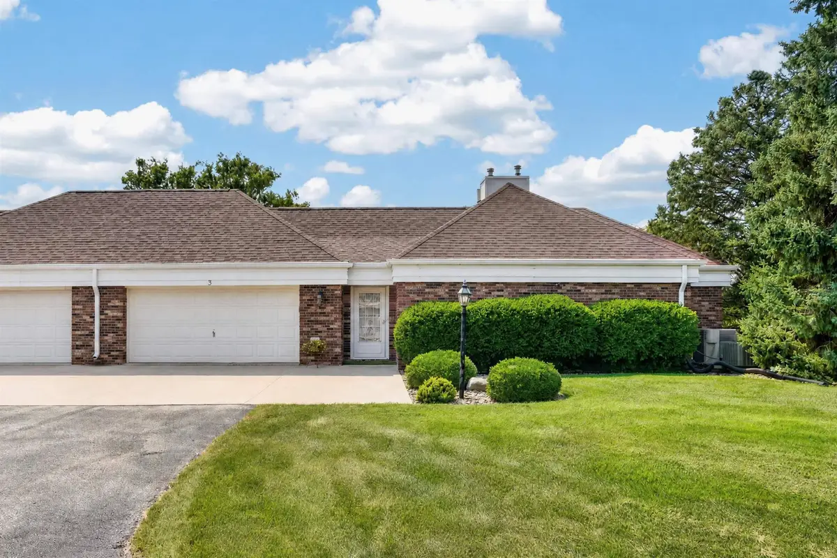 500 SW 8th Avenue #Unit 3, Waverly, IA 50677 - #1