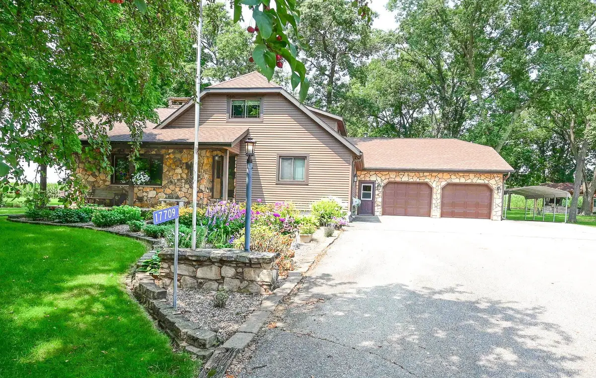 17709 185th Street, Manchester, IA 52057 - #1