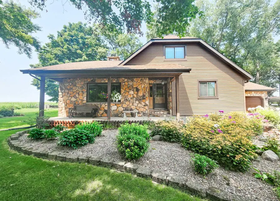 17709 185th Street, Manchester, IA 52057 - #2