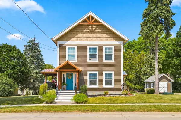 106 E Main Street, Waukon, IA 52172