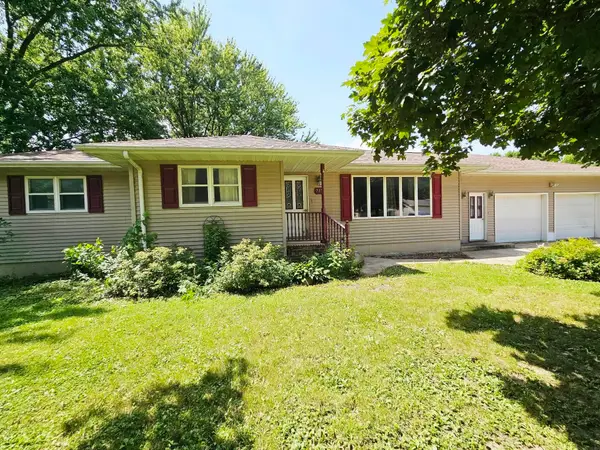 715 Malone Avenue, Readlyn, IA 50668