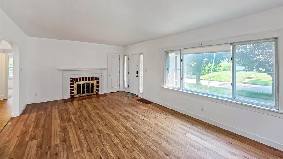 226 Arden Street, Waterloo, IA 50701 - #3