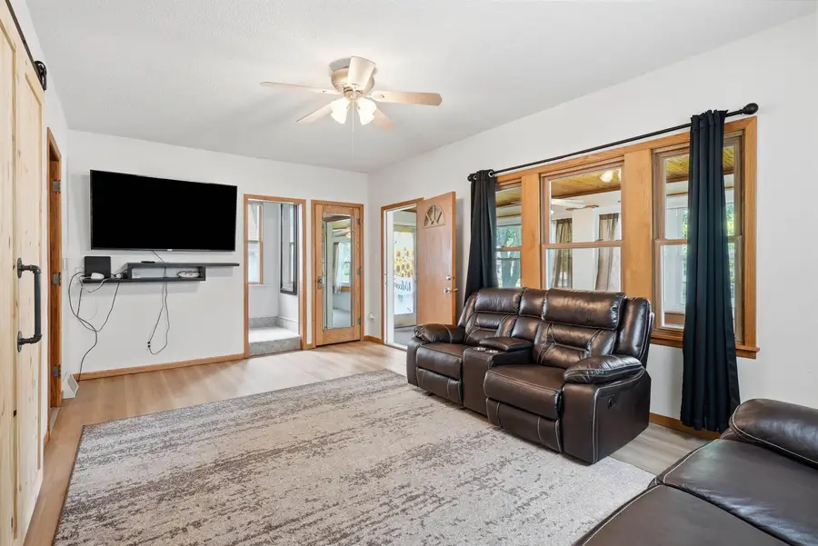 733 Home Park Boulevard, Waterloo, IA 50701 - #3