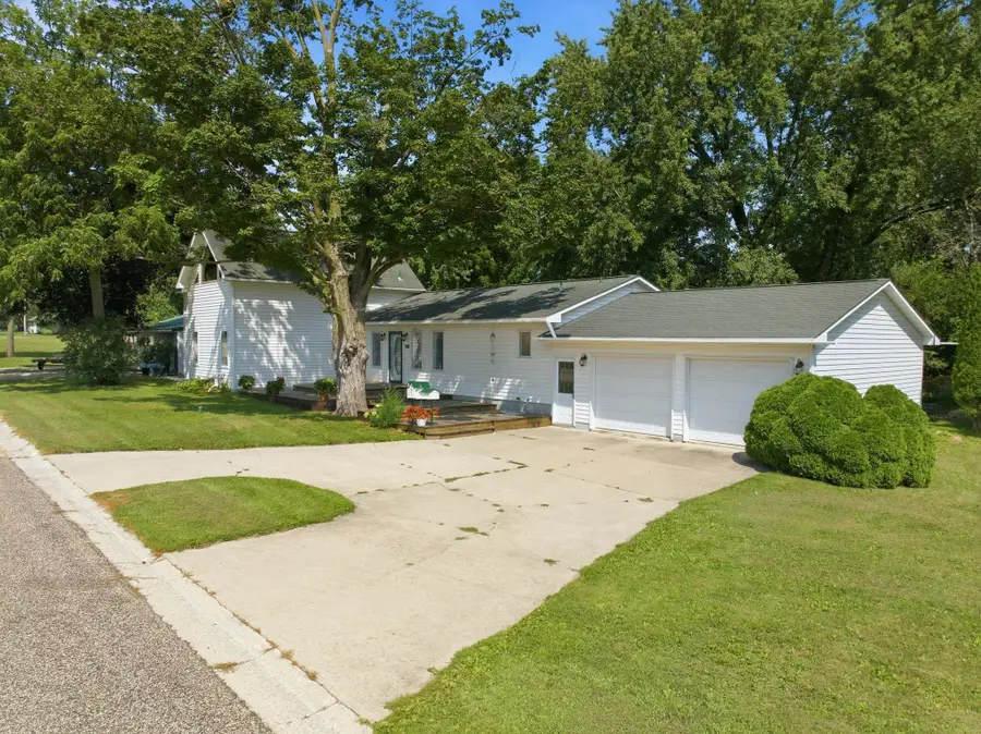 700 Wapsie Street, Sumner, IA 50674 - #2