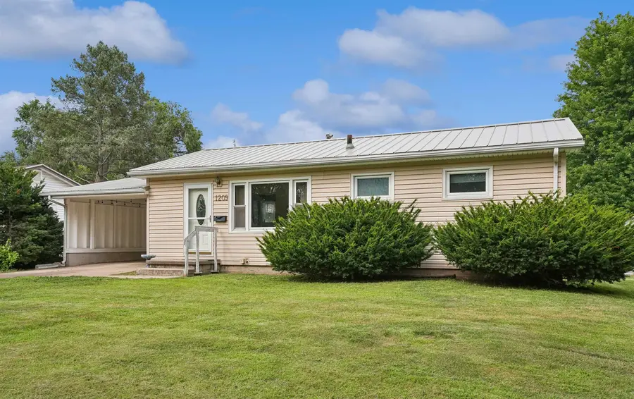 1209 Eleanor Drive, Waterloo, IA 50701 - #2