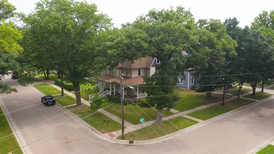101 Hulin Street, Charles City, IA 50616 - #2