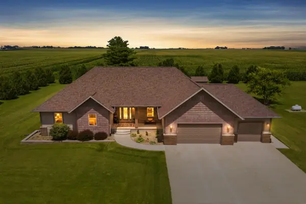 7525 E Bennington Road, Dunkerton, IA 50626