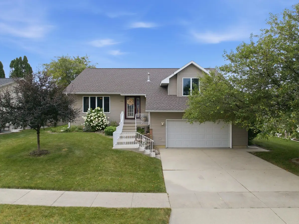 833 Lisa Drive, Waterloo, IA 50701 - #1