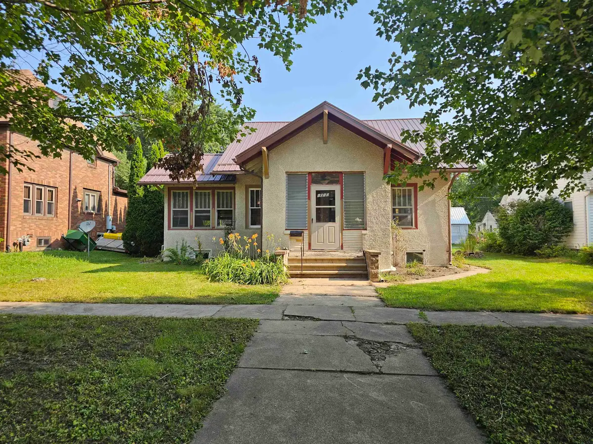 1013 Main Street, Ackley, IA 50601 - #1