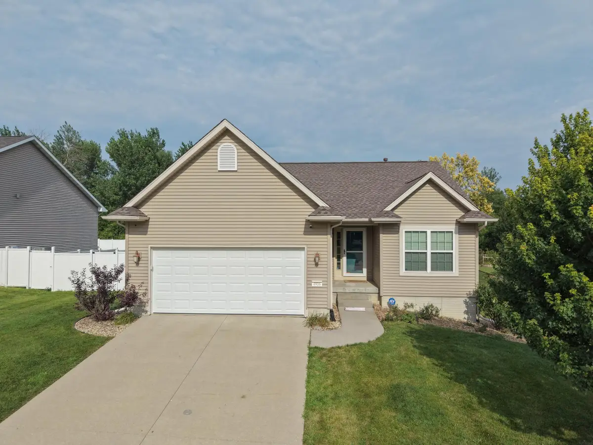 4916 Luke Street, Cedar Falls, IA 50613 - #1