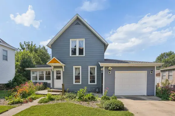 506 H Avenue, Grundy Center, IA 50638