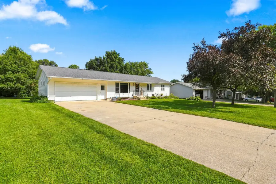 208 Westwood Drive, Strawberry Point, IA 52076 - #2