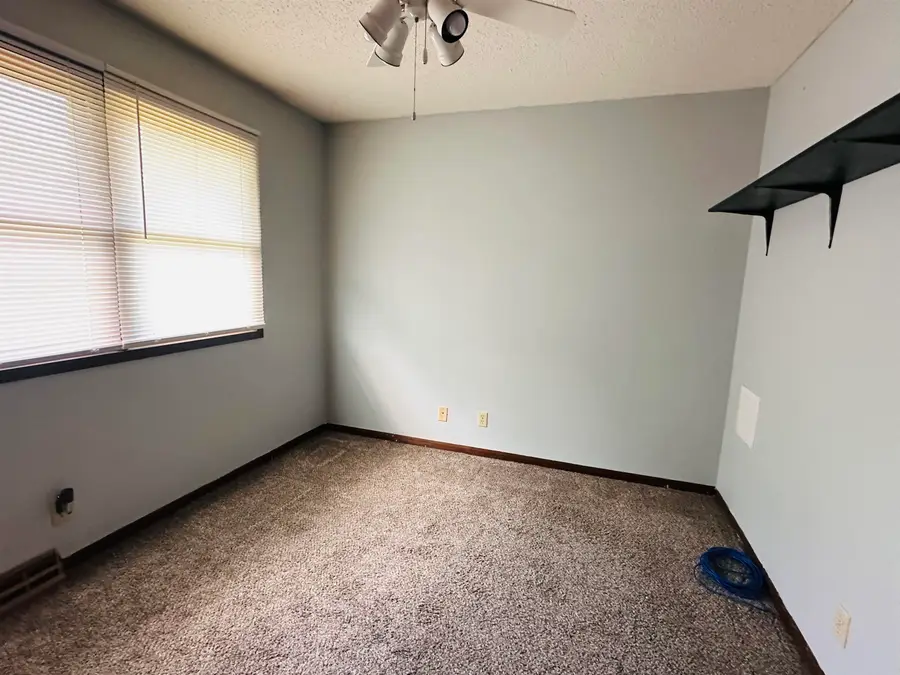2507 W 4th St #2507 & 2509, Cedar Falls, IA 50613 - #3