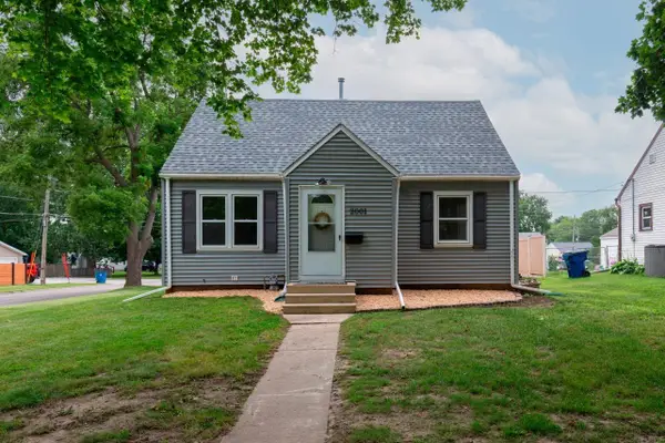 2001 W 7th Street, Waterloo, IA 50702