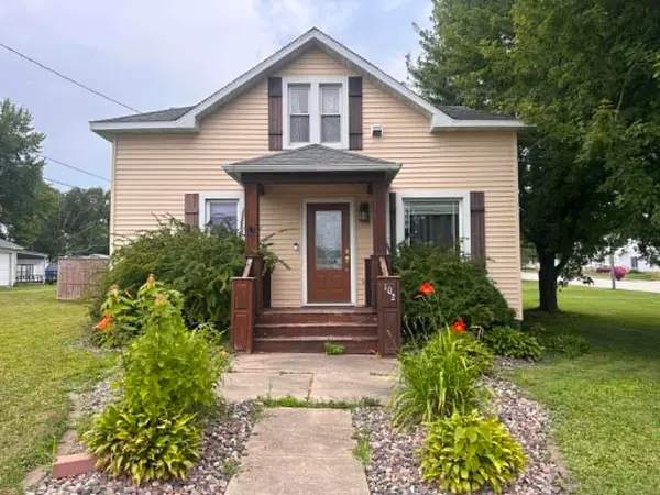 102 N Charles Street, Calmar, IA 52132