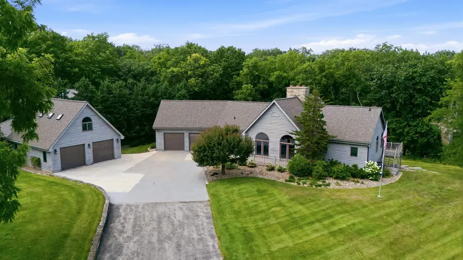 2048 Grand Boulevard, Waterloo, IA 50701 - #2