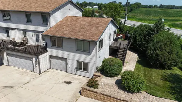 3927 Memory Lane, Waterloo, IA 50702