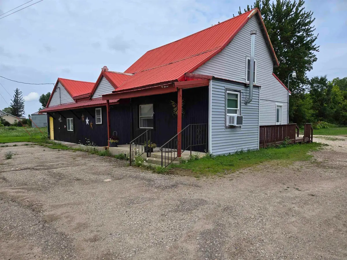 8495 State Hwy 9, Lime Springs, IA 52155 - #1