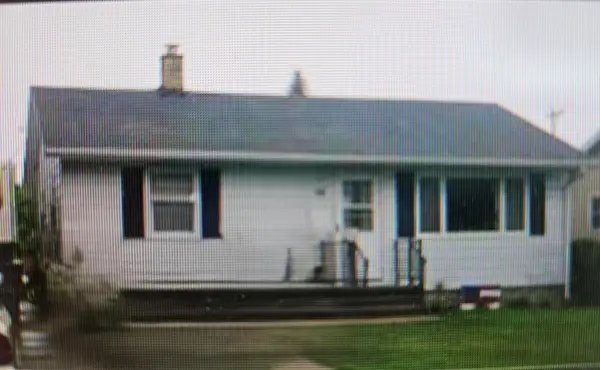 518 3rd Ave Nw, Oelwein, IA 50662