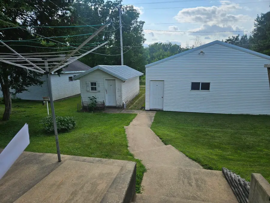 518 3rd Ave Nw, Oelwein, IA 50662 - #2