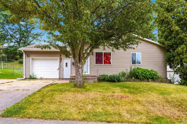 1745 Key Way Drive, Dubuque, IA 52002