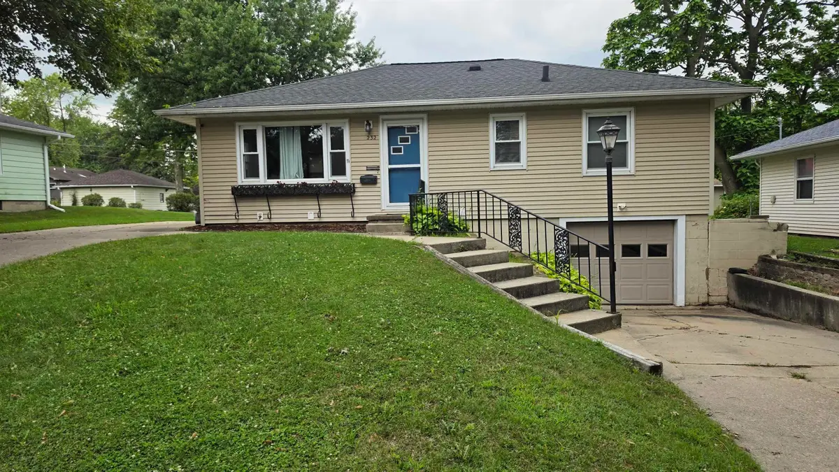 232 Zelmar Street, Waterloo, IA 50701 - #1