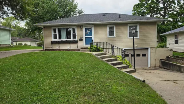 232 Zelmar Street, Waterloo, IA 50701