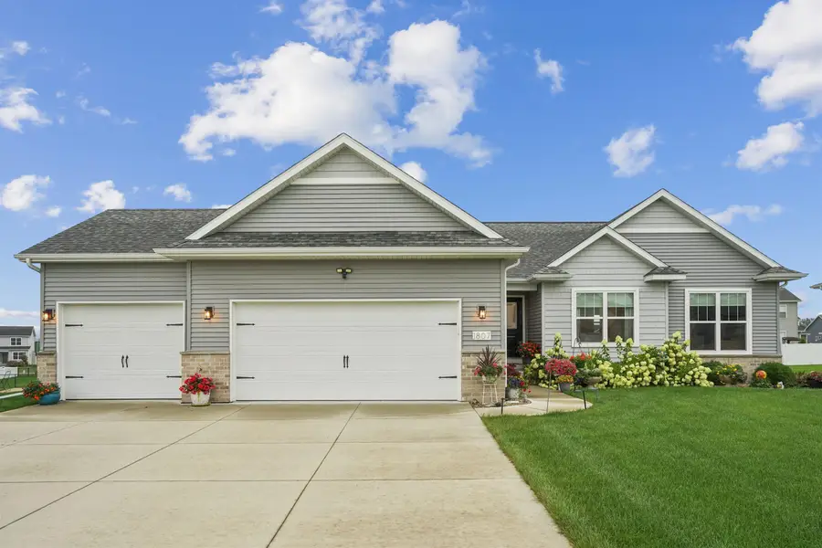 1807 Waxwing Way, Waterloo, IA 50701 - #2