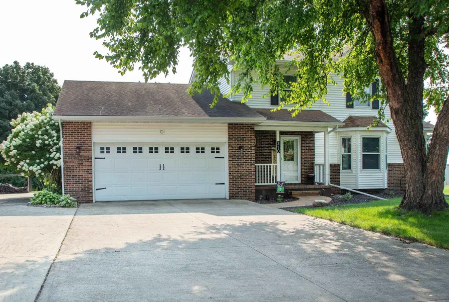210 Country Heights Drive, Sumner, IA 50674 - #2
