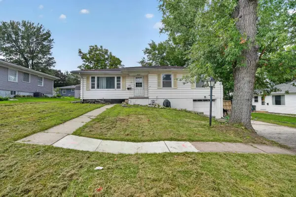1721 Belle Avenue, Cedar Falls, IA 50613