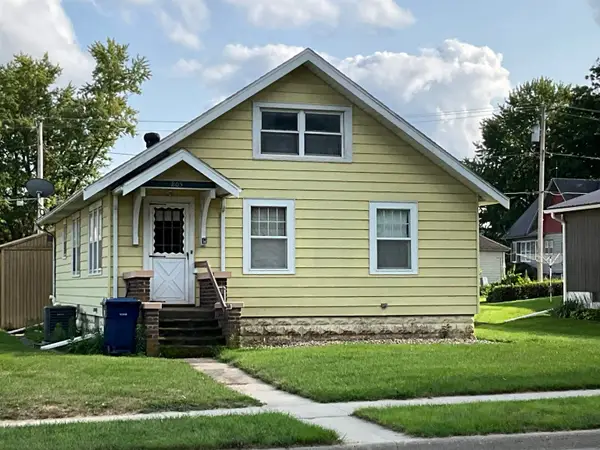 805 Main Street, Elgin, IA 52141