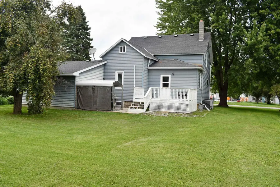 106 E Vernon Street, Stacyville, IA 50476 - #2