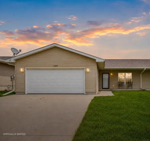 5908 Summerland Drive, Waterloo, IA 50701