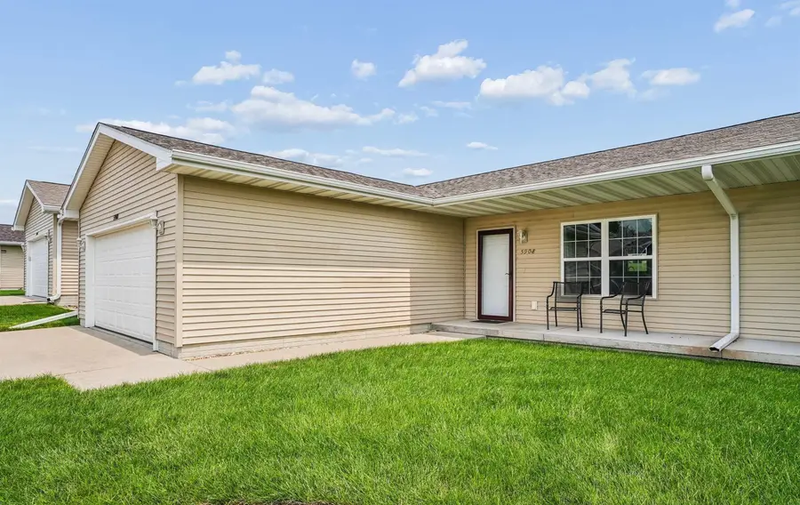 5908 Summerland Drive, Waterloo, IA 50701 - #2