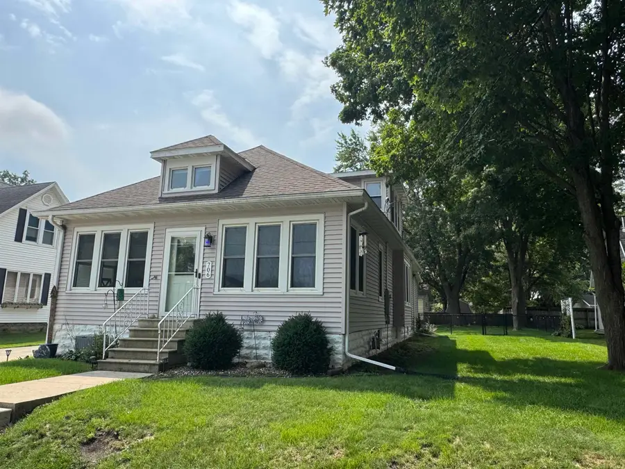 706 Wemple Street, Parkersburg, IA 50665 - #3