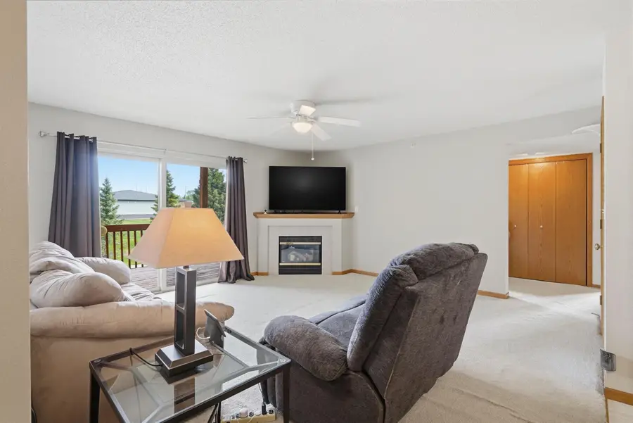4701 Chadwick Road #8, Cedar Falls, IA 50613 - #3