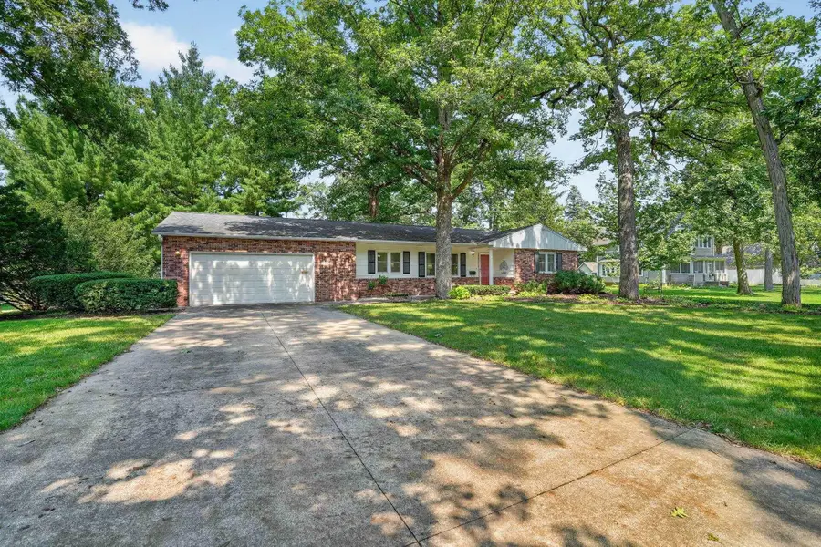 2004 Grand Boulevard, Cedar Falls, IA 50613 - #2