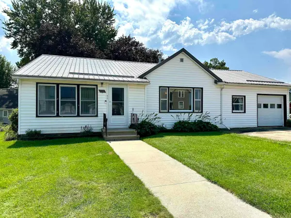 101 W Broadway Street, Ossian, IA 52161