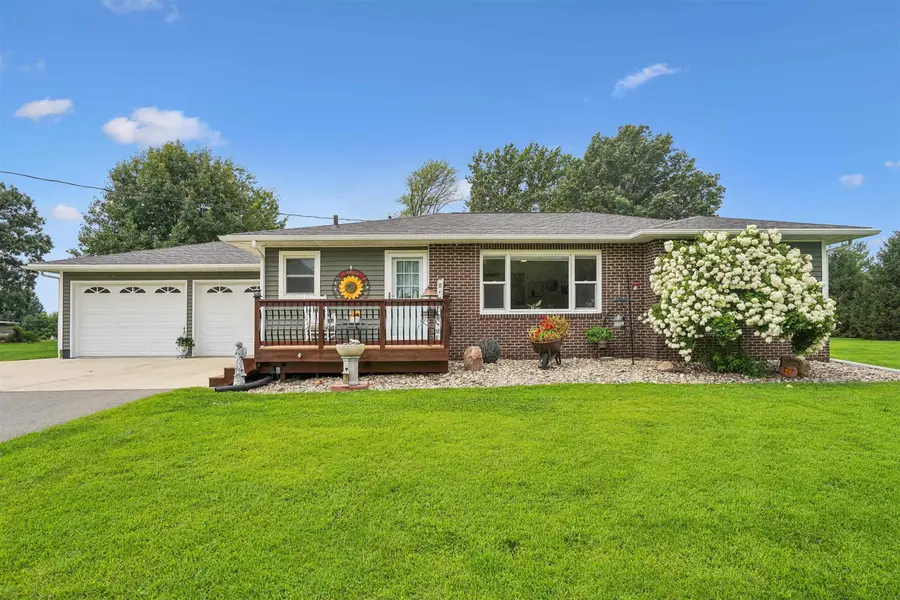 4043 R Avenue, Oelwein, IA 50662 - #2