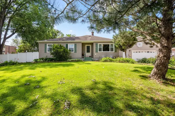1800 E Ridgeway Avenue, Waterloo, IA 50702