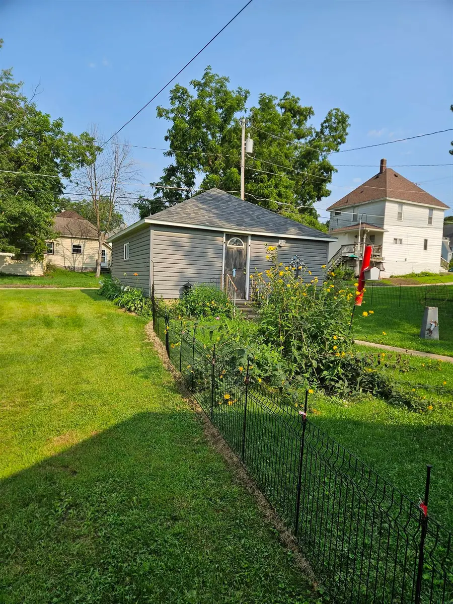 15 5th Ave NE, Oelwein, IA 50662 - #3