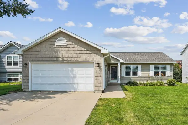1408 Meadowview Lane, Waverly, IA 50677