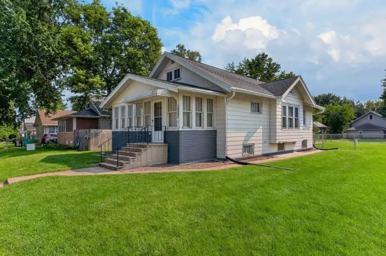 1023 Western Avenue, Waterloo, IA 50702 - #2