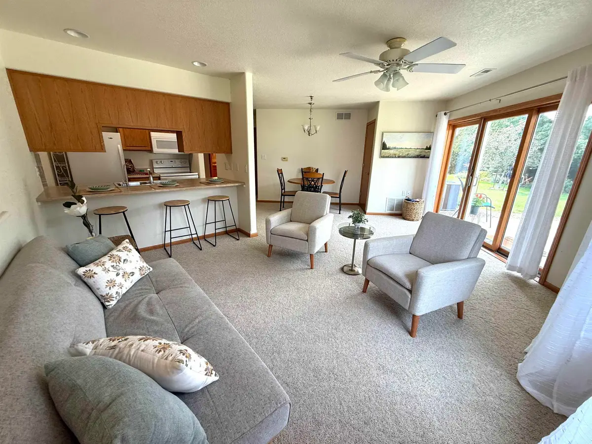 1412 Stone Lane #407, Waverly, IA 50677 - #1